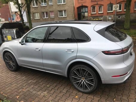 2019 Porsche Cayenne III, серебристый, 6400000 рублей, вид 5