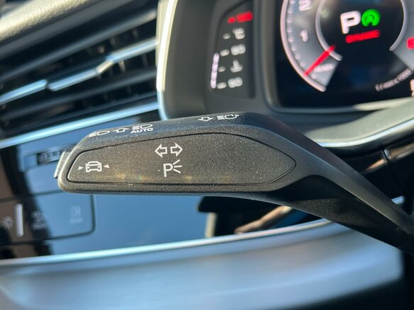 2025 Audi Q8 55 TFSI I (4M) Рестайлинг, серый, 14050000 рублей - вид 16