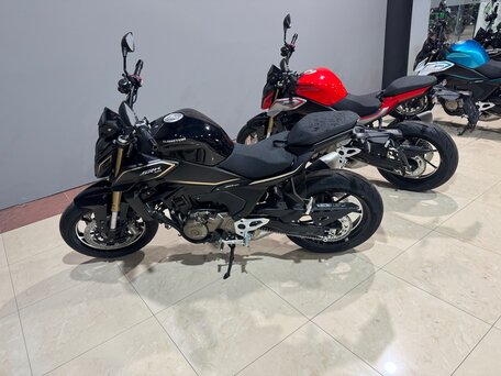 2026 QJMotor SRK 550, чёрный, 470000 рублей, вид 1