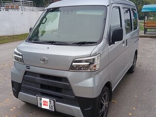 2021 Toyota Pixis Van I Рестайлинг, серебристый, 1054000 рублей, вид 2