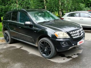 2008 Mercedes-Benz M-Класс 320 II (W164) Рестайлинг, чёрный, 1170000 рублей, вид 3