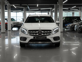 2017 Mercedes-Benz GLA 250 I (X156) Рестайлинг, белый, 2350000 рублей, вид 3