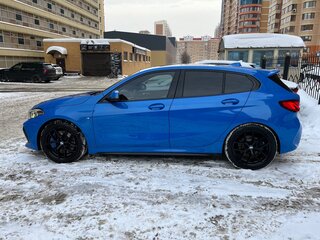 2019 BMW 1 серии 118i III (F40), синий, 2800000 рублей, вид 3