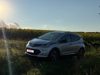 2018 Chevrolet Bolt I, серый, 1850000 рублей, вид 1