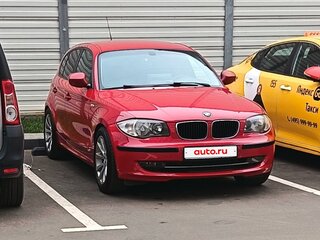 2010 BMW 1 серии 118i I (E81/E82/E87/E88) Рестайлинг, красный, 729000 рублей, вид 1