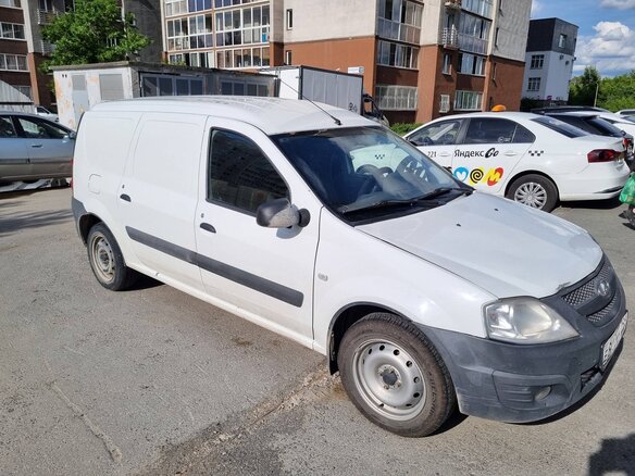 2017 Lada (ВАЗ) Largus I, белый, 645000 рублей - вид 2