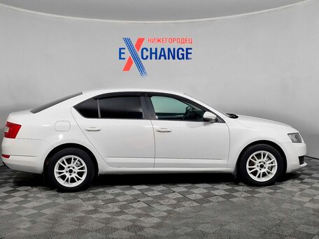 2014 Skoda Octavia III (A7), белый, 899000 рублей, вид 4