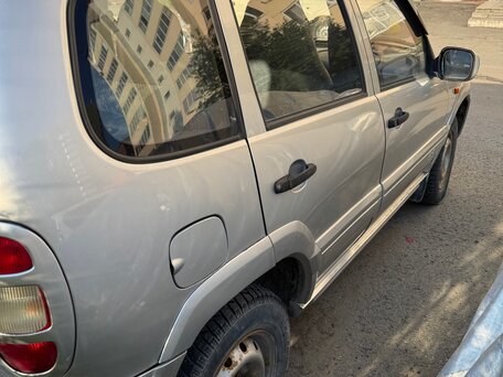 2004 Chevrolet Niva I, серебристый, 340000 рублей, вид 5