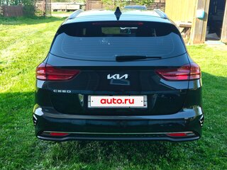 2021 Kia Ceed III Рестайлинг, чёрный, 1950000 рублей, вид 4