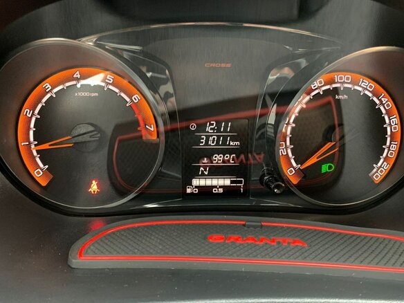 2019 Lada (ВАЗ) Granta Cross I Рестайлинг, серебристый, 850000 рублей - вид 4