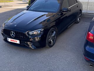 2018 Mercedes-Benz E-Класс 200 V (W213, S213, C238), чёрный, 3000000 рублей, вид 1