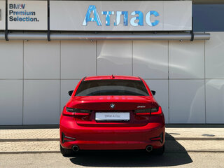 2021 BMW 3 серии 318i VII (G2x), красный, 3390000 рублей, вид 4