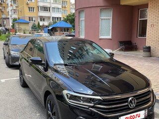 2022 Volkswagen Polo VI, чёрный, 2300000 рублей, вид 2