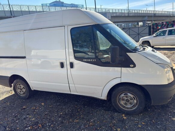 2010 Ford Transit, белый - вид 4
