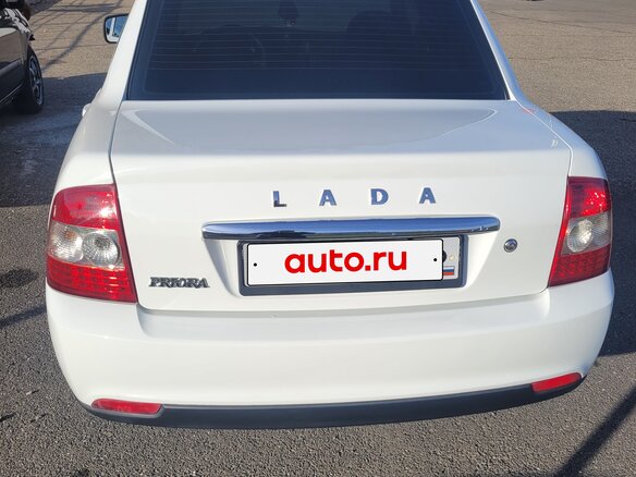2017 Lada (ВАЗ) Priora I Рестайлинг, белый, 755000 рублей - вид 3