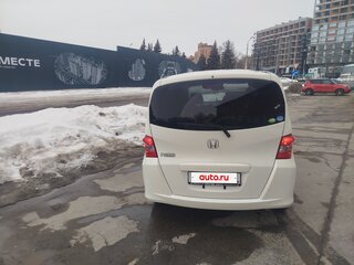 2010 Honda Freed Spike I Рестайлинг, белый, 1100000 рублей, вид 4