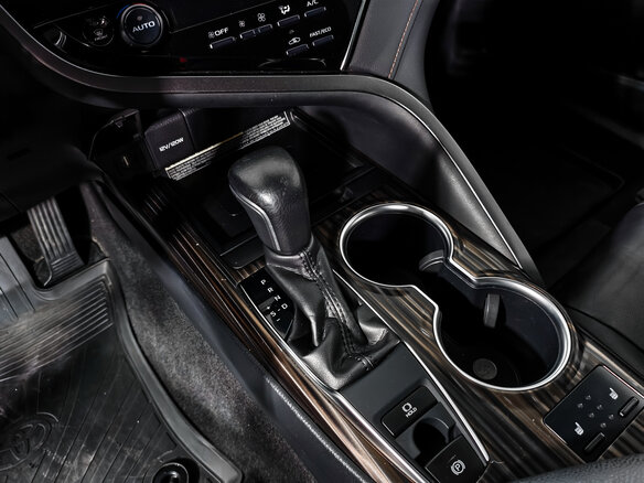 2019 Toyota Camry VIII (XV70), белый - вид 18