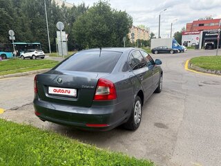 2011 Skoda Octavia II (A5) Рестайлинг, серый, 699000 рублей, вид 4