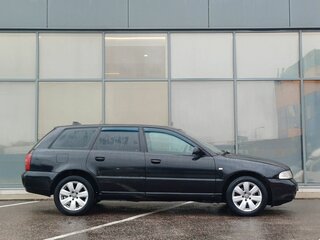 2001 Audi A4 I (B5) Рестайлинг, чёрный, 319000 рублей, вид 3