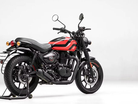 2026 Royal Enfield Hunter, красный, 439000 рублей, вид 4