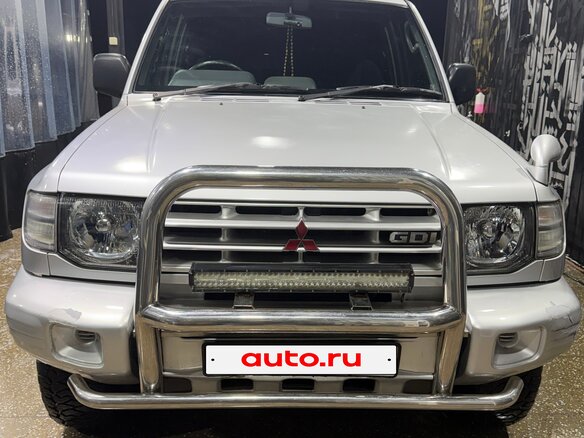 1998 Mitsubishi Pajero II Рестайлинг, серебристый, 1180000 рублей - вид 2