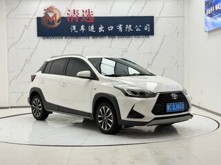 2021 Toyota Yaris IV, белый, 1301690 рублей, вид 2