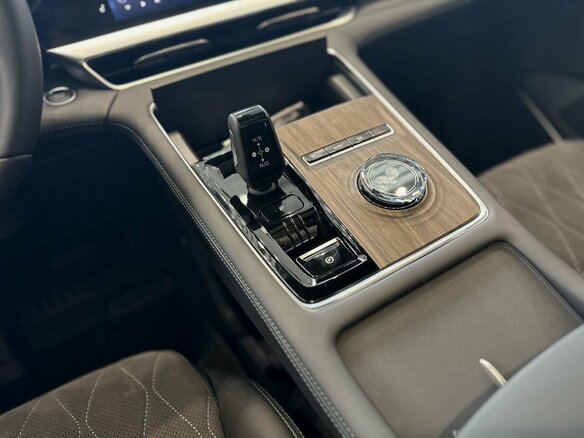 2026 Geely Monjaro I Рестайлинг, белый, 4949990 рублей - вид 14