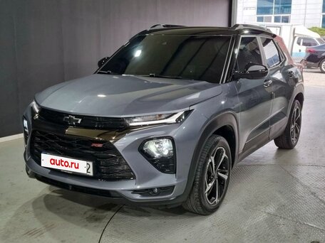 2023 Chevrolet TrailBlazer III, серый, 2970000 рублей, вид 1