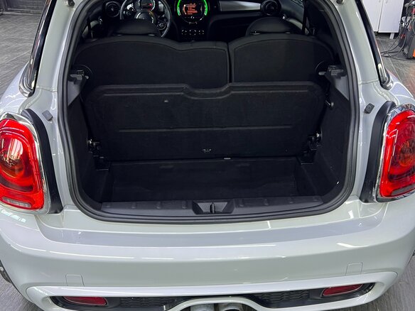 2016 Mini Hatch Cooper S III (F55/F56), серебристый, 2100000 рублей - вид 7