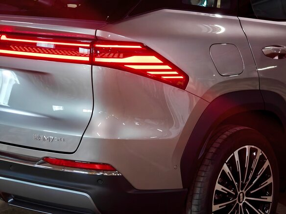 2026 Geely Galaxy M7, серый - вид 10