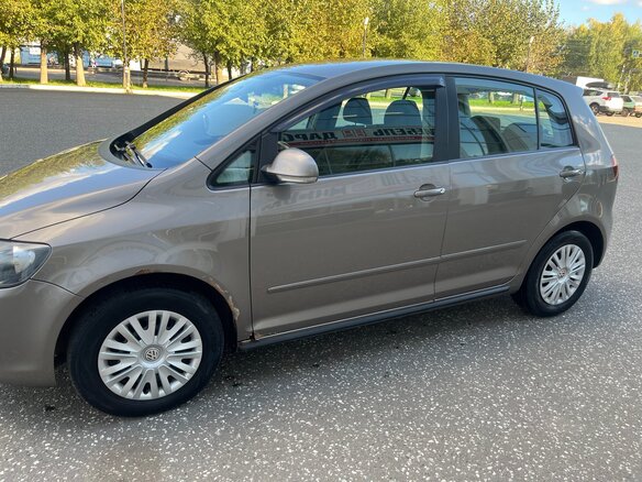 2011 Volkswagen Golf Plus II, серый, 550000 рублей - вид 3