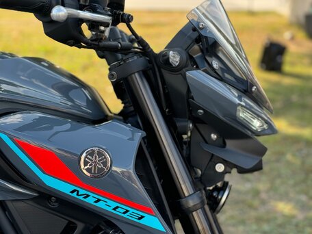 2021 Yamaha MT-03, серый, 630000 рублей, вид 5