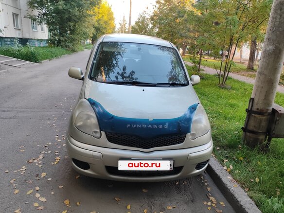 2002 Toyota FunCargo, серый, 380000 рублей - вид 1