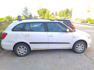 2012 Skoda Fabia II Рестайлинг, белый, 690000 рублей, вид 2