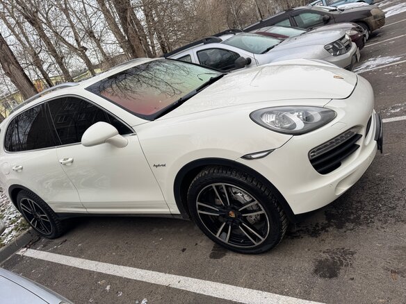 2010 Porsche Cayenne S Hybrid II (958), белый, 2000000 рублей - вид 13