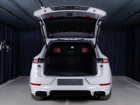 2026 Porsche Cayenne III Рестайлинг, серый - вид 12