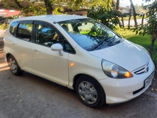 2006 Honda Fit I, белый, 370000 рублей, вид 1