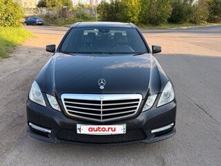 2011 Mercedes-Benz E-Класс 200 7G-Tronic IV (W212, S212, C207), чёрный, 1750000 рублей, вид 3