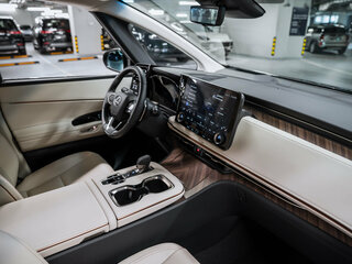 2026 Lexus LM 350h II, чёрный, 17100000 рублей, вид 3