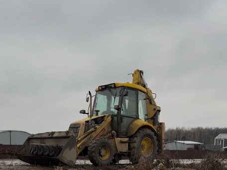 2003 New Holland B110B, жёлтый, 2300000 рублей, вид 2