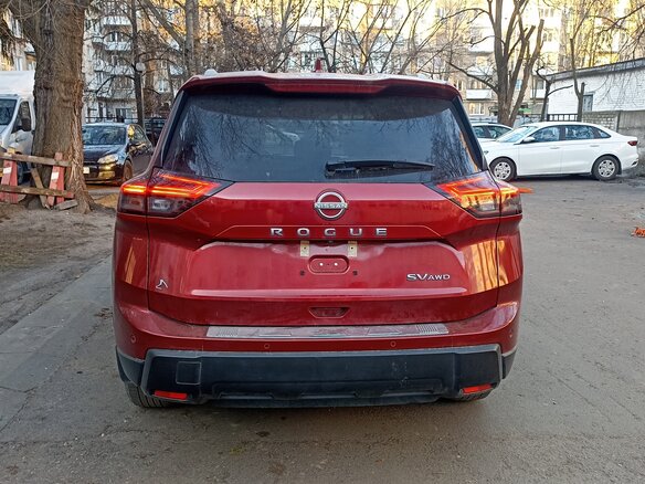 2024 Nissan Rogue III Рестайлинг, красный, 1850000 рублей - вид 2