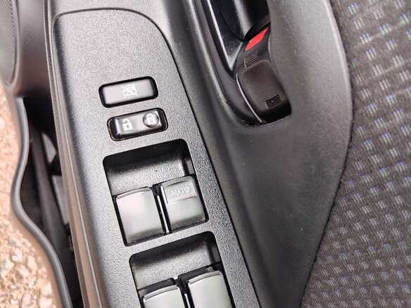 2019 Toyota Vitz III (XP130) Рестайлинг, серый, 860000 рублей - вид 22