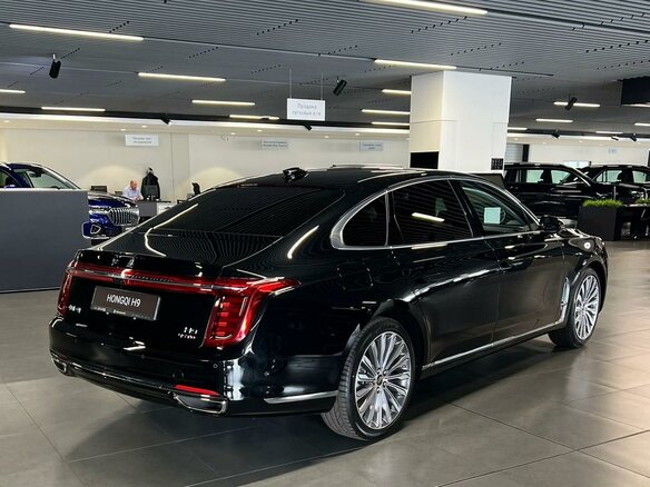 2024 Hongqi H9 I, чёрный, 5880000 рублей - вид 3