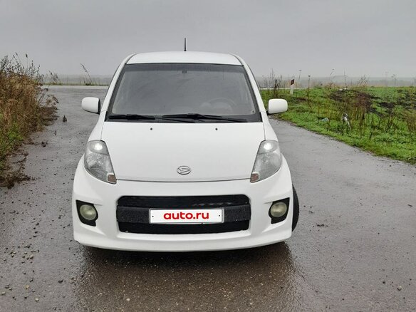 2006 Daihatsu Sirion II (M3), белый, 500000 рублей