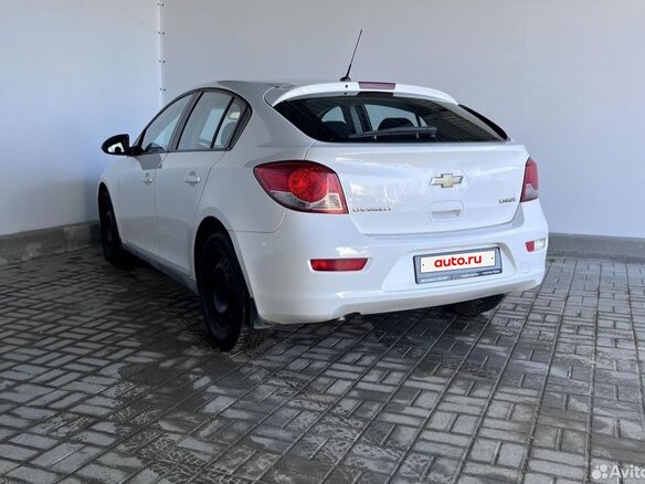2012 Chevrolet Cruze I, белый, 815000 рублей - вид 4