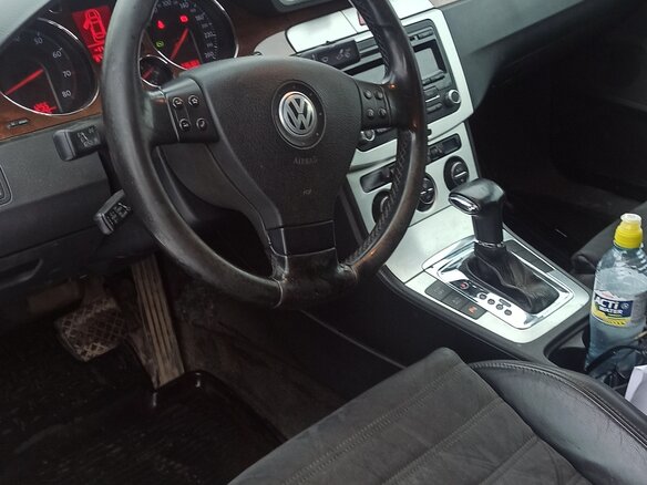 2008 Volkswagen Passat B6, белый, 650000 рублей - вид 4