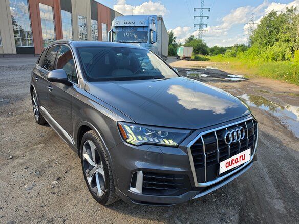 2021 Audi Q7 55 TFSI II (4M) Рестайлинг, серый