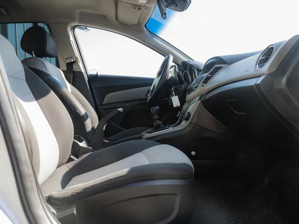 2012 Chevrolet Cruze I, серебристый - вид 10