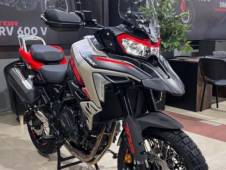 2026 Benelli TRK 702 X, бежевый, 789000 рублей, вид 5