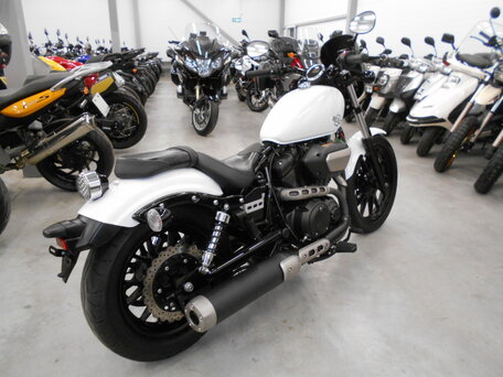 2013 Yamaha XV950 Bolt, белый, 675000 рублей, вид 3